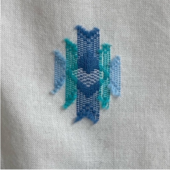 LOFT Ann Taylor Lightweight White Long Sleeve Shirt w/ Blue embroidered Pattern - Picture 7 of 9